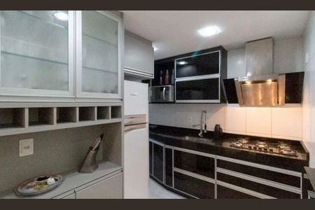 Apartamento à venda com 170m², 3 quartos e 2 vagasCozinha