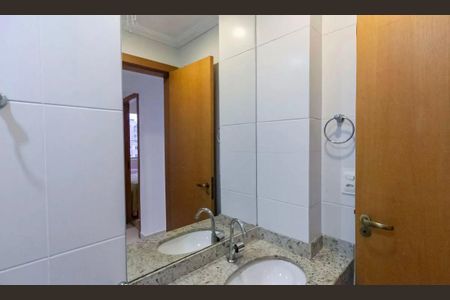 Apartamento à venda com 170m², 3 quartos e 2 vagasBanheiro 1