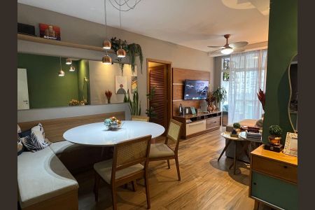 Sala de apartamento à venda com 3 quartos, 82m² em Icaraí, Niterói