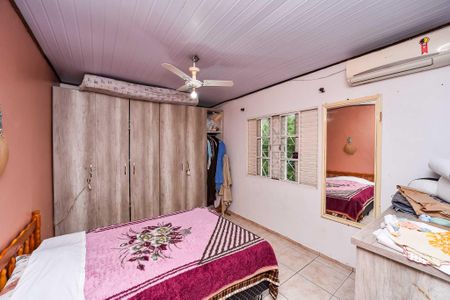 Quarto 2 de casa à venda com 3 quartos, 250m² em Sarandi, Porto Alegre