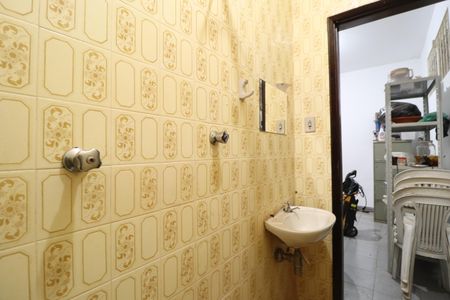 Casa para alugar com 500m², 4 quartos e 4 vagasBanheiro do Quarto 4