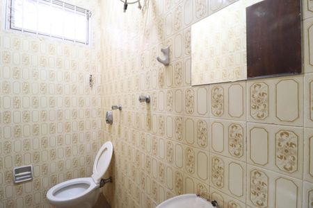 Casa para alugar com 500m², 4 quartos e 4 vagasBanheiro do Quarto 4