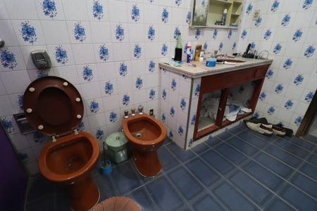 Casa para alugar com 500m², 4 quartos e 4 vagasBanheiro Social