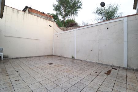 Casa para alugar com 500m², 4 quartos e 4 vagasQuintal