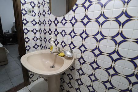 Casa para alugar com 500m², 4 quartos e 4 vagasLavabo