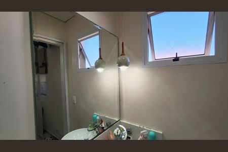 Casa de condomínio à venda com 110m², 3 quartos e 2 vagas Casa de condomínio à venda com 110m², 3 quartos e 2 vagasBanheiro da Suíte