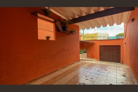 Casa à venda com 70m², 2 quartos e 2 vagasGaragem