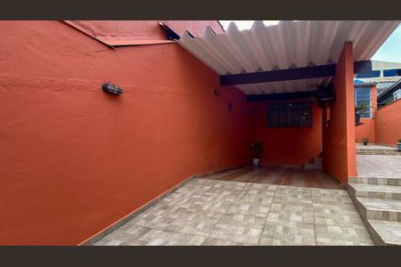 Casa à venda com 70m², 2 quartos e 2 vagasGaragem