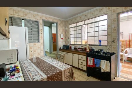 Casa à venda com 70m², 2 quartos e 2 vagasCozinha
