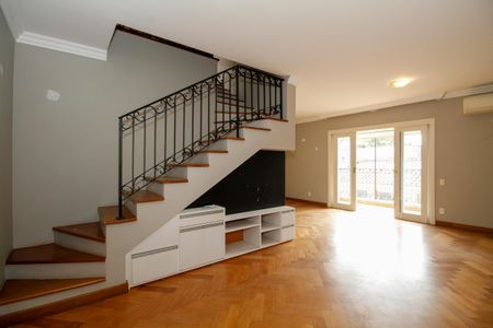 Sala  de apartamento à venda com 4 quartos, 230m² em Alto de Pinheiros, São Paulo