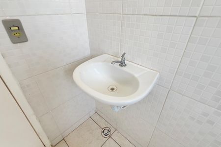 Apartamento para alugar com 65m², 2 quartos e 1 vaga Apartamento para alugar com 65m², 2 quartos e 1 vagaBanheiro Social