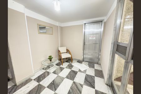 Apartamento à venda com 60m², 2 quartos e 1 vagaHall de entrada