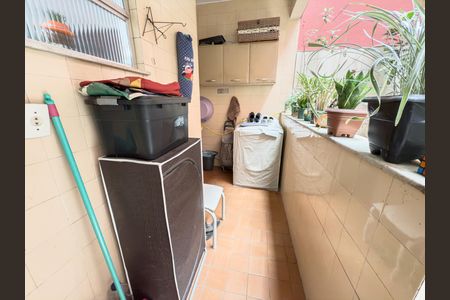 Apartamento à venda com 60m², 2 quartos e 1 vagaÁrea de Serviço