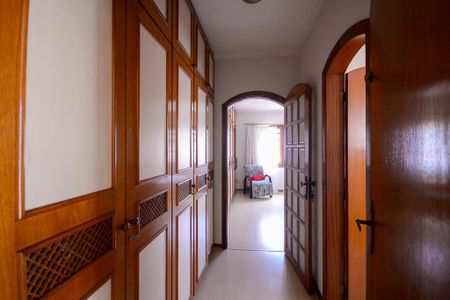 Casa à venda com 289m², 3 quartos e 6 vagasSuite Closet