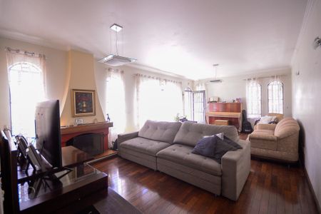 Casa à venda com 289m², 3 quartos e 6 vagasSala