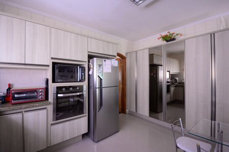 Casa à venda com 289m², 3 quartos e 6 vagasCozinha