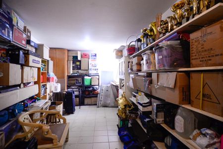 Casa à venda com 289m², 3 quartos e 6 vagasDeposito