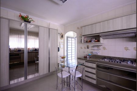 Casa à venda com 289m², 3 quartos e 6 vagasCozinha