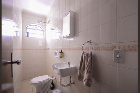 Casa à venda com 289m², 3 quartos e 6 vagasBanheiro de Serviço