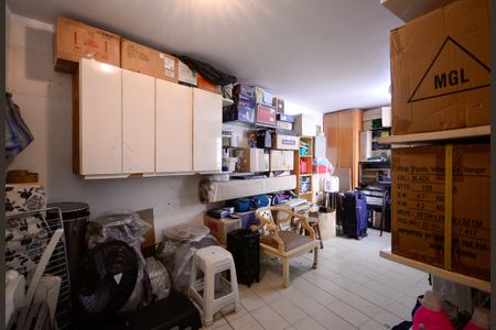 Casa à venda com 289m², 3 quartos e 6 vagasDeposito