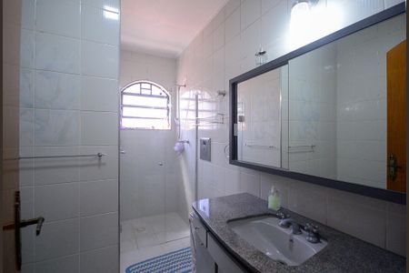 Casa à venda com 289m², 3 quartos e 6 vagasBanheiro Social