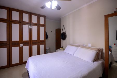 Casa à venda com 289m², 3 quartos e 6 vagasQuarto 2