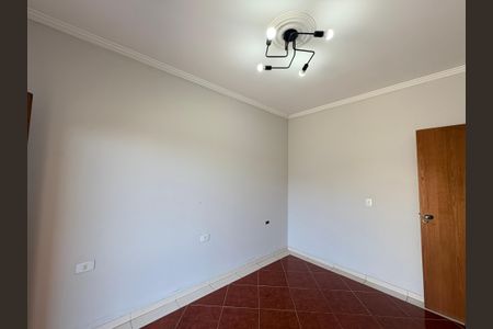 Casa à venda com 183m², 4 quartos e 2 vagasSuíte