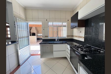 Casa à venda com 183m², 4 quartos e 2 vagasCozinha