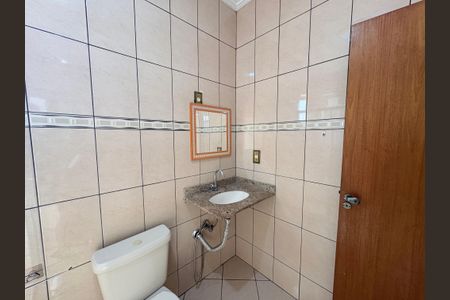 Casa à venda com 183m², 4 quartos e 2 vagasBanheiro