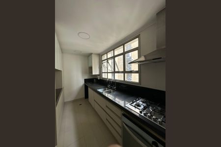 Apartamento à venda com 202m², 4 quartos e 2 vagas Apartamento à venda com 202m², 4 quartos e 2 vagasFoto 16