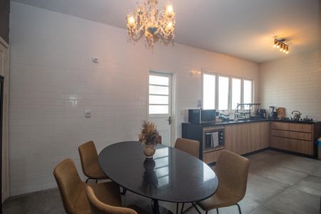 Apartamento à venda com 123m², 3 quartos e 2 vagasCozinha