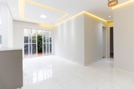 Sala de apartamento para alugar com 2 quartos, 79m² em Jardim Santa Emilia, São Paulo