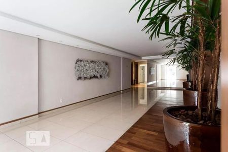 Apartamento à venda com 72m², 2 quartos e 2 vagas Apartamento à venda com 72m², 2 quartos e 2 vagasHall social