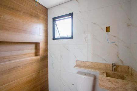 Casa à venda com 93m², 2 quartos e 2 vagasBanheiro da Suíte 2