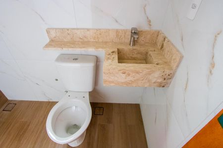 Casa à venda com 93m², 2 quartos e 2 vagasBanheiro da Suíte 2