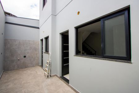 Casa à venda com 93m², 2 quartos e 2 vagasÁrea de serviço