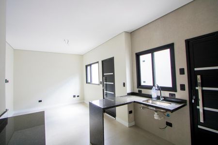 Casa à venda com 93m², 2 quartos e 2 vagasCozinha
