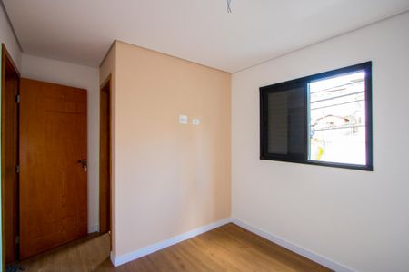 Casa à venda com 93m², 2 quartos e 2 vagasSuíte 2