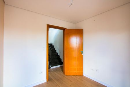 Casa à venda com 93m², 2 quartos e 2 vagasSuíte
