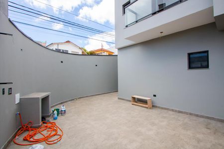 Casa à venda com 93m², 2 quartos e 2 vagasGaragem