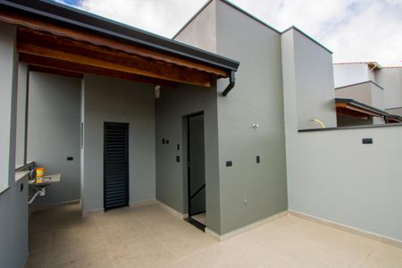 Casa à venda com 93m², 2 quartos e 2 vagasCobertura