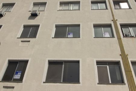 Apartamento para alugar com 40m², 2 quartos e 1 vaga Apartamento para alugar com 40m², 2 quartos e 1 vagaFachada