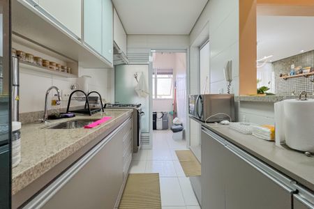 Apartamento à venda com 75m², 2 quartos e 2 vagasCozinha