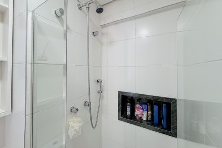 Apartamento à venda com 75m², 2 quartos e 2 vagasBanheiro Social