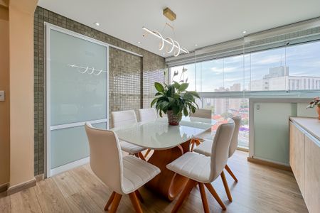 Apartamento à venda com 75m², 2 quartos e 2 vagasVaranda da Sala