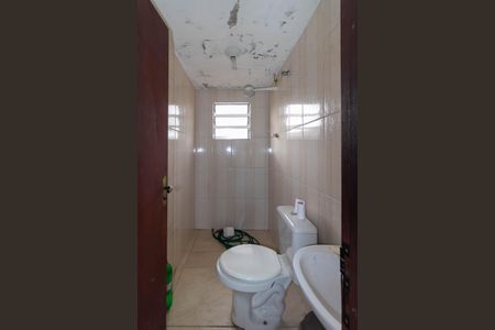 Casa à venda com 150m², 2 quartos e sem vaga Casa à venda com 150m², 2 quartos e sem vagaBanheiro de serviço