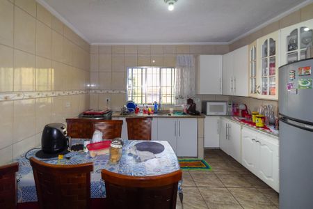 Casa à venda com 150m², 2 quartos e sem vaga Casa à venda com 150m², 2 quartos e sem vagaCozinha