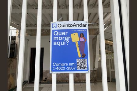 Casa à venda com 162m², 3 quartos e 4 vagas Casa à venda com 162m², 3 quartos e 4 vagasPlaca