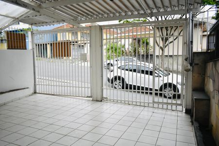 Casa à venda com 162m², 3 quartos e 4 vagas Casa à venda com 162m², 3 quartos e 4 vagasGaragem 2