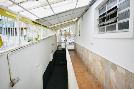 Casa à venda com 162m², 3 quartos e 4 vagas Casa à venda com 162m², 3 quartos e 4 vagasQuintal